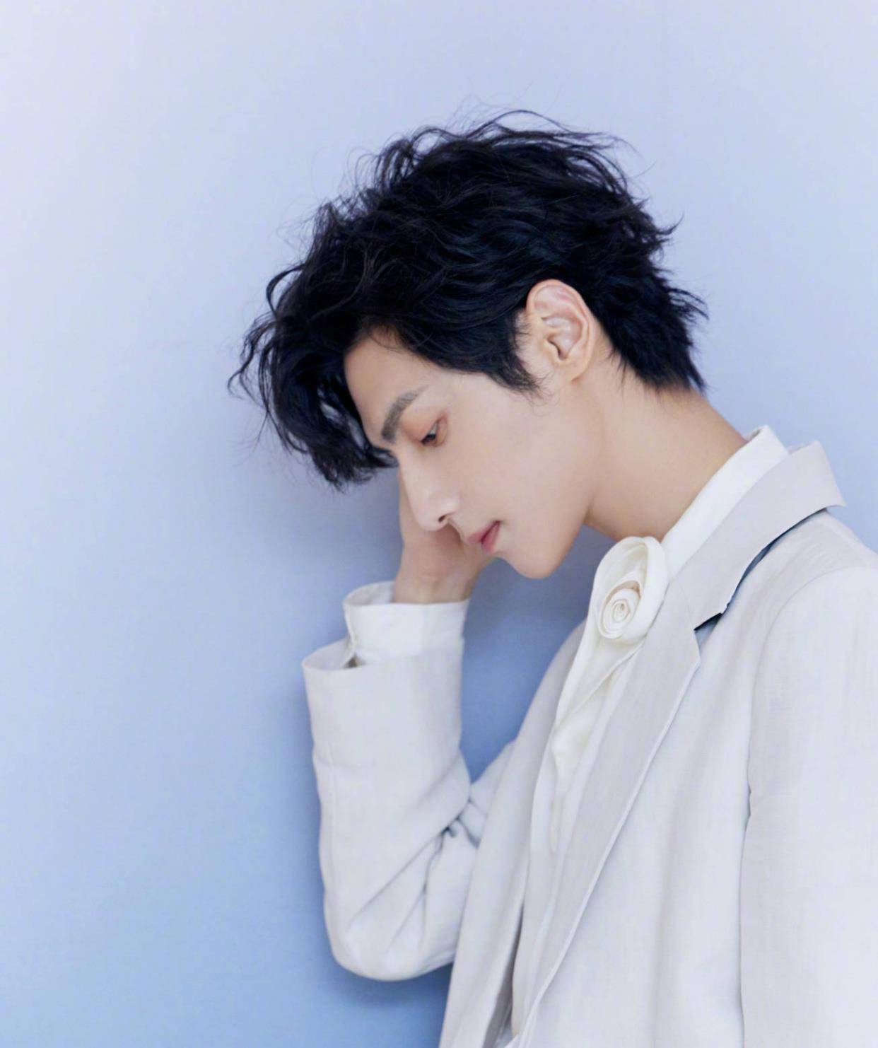 白鹿后援会发文:你自己说的,你食言了,网友解释和罗云熙有关