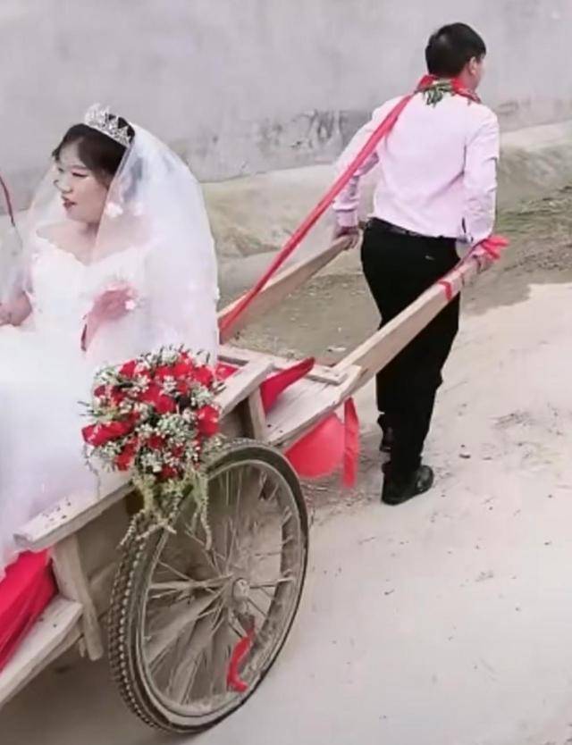 既不浪费钱又浪漫,网友:这就是真爱吧_婚礼