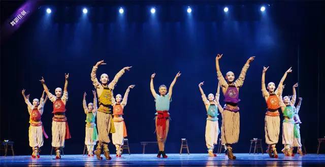 绵阳艺校│川剧舞蹈剧《滚灯》传承师徒情！