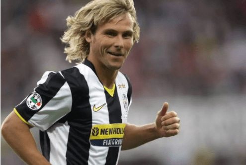 原创足坛好男人内德维德晚年勾搭嫩模小三比她女儿只大一岁