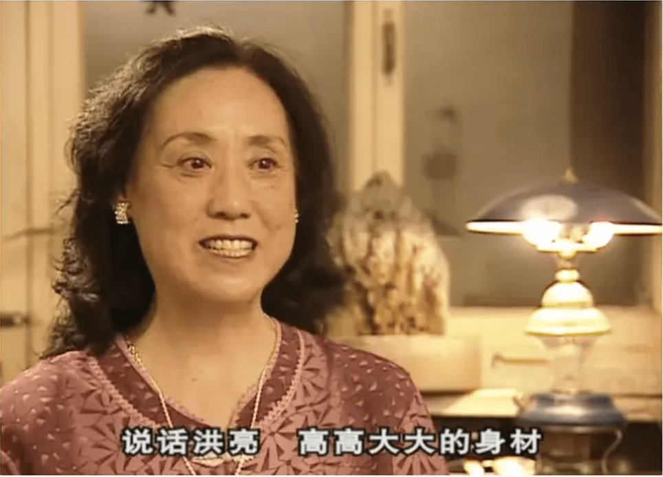 胡蝶之女胡友松27岁时嫁75岁李宗仁被指责为钱后含泪公开声明