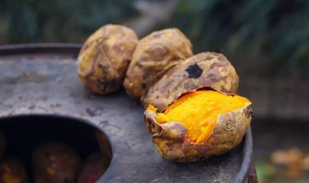 什么|烤箱烤红薯干，电饭煲烤红薯，两种做法和味道有什么区别