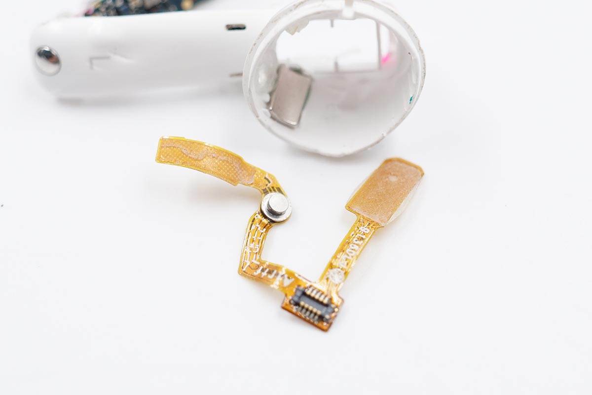 拆解|32小时超长续航！采用艾为AW32001A锂电充电IC，荣耀EarBuds 2 SE 拆解报告