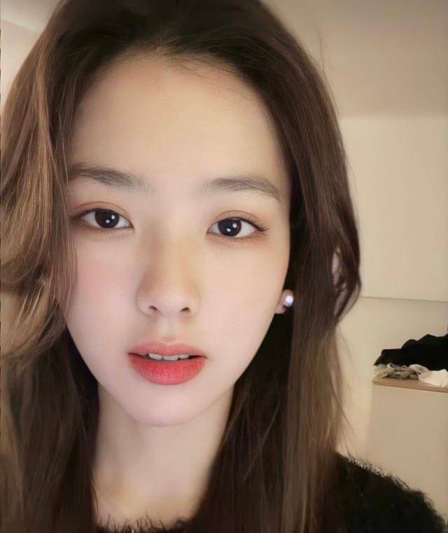 杨真真被指是在官宣结婚喜讯