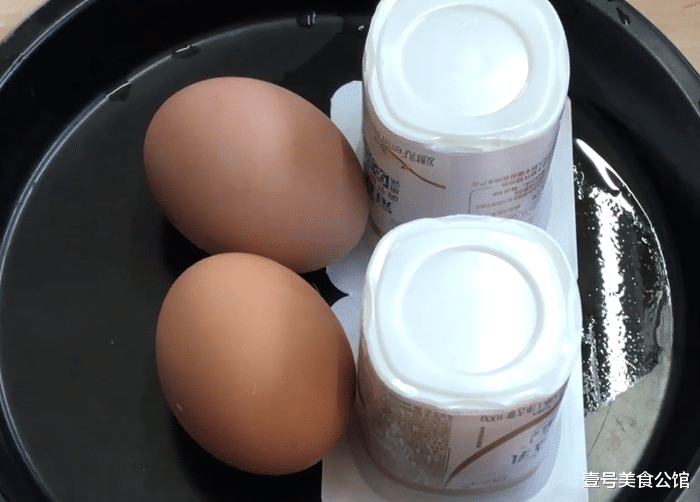 原创2个鸡蛋,200毫升酸奶,教你做酸奶早餐饼,营养甜香,孩子特爱吃