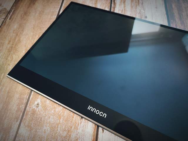 手机|生产力副屏，游戏机巨幕：INNOCN Q1U 4K OLED便携显示器体验