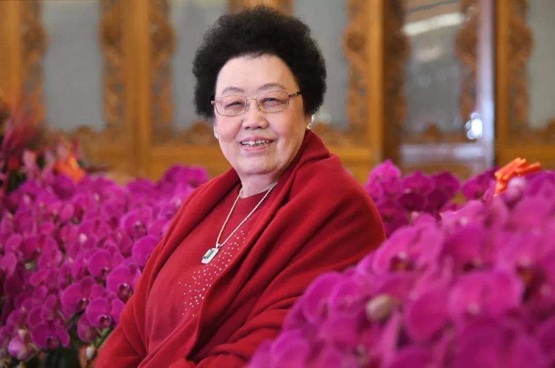 陈丽华迟重瑞年龄 7bd86dbff7bd47388b842158d6b9328e.jpeg