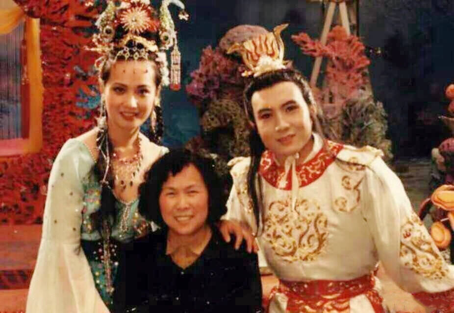 她是86版西游记中的万圣公主,离婚20年仍单身,独自培养儿女成才_张青