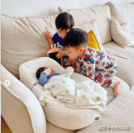 给九个月宝宝断母乳 722925d6638e44aea88f3dd69f7bb818.png