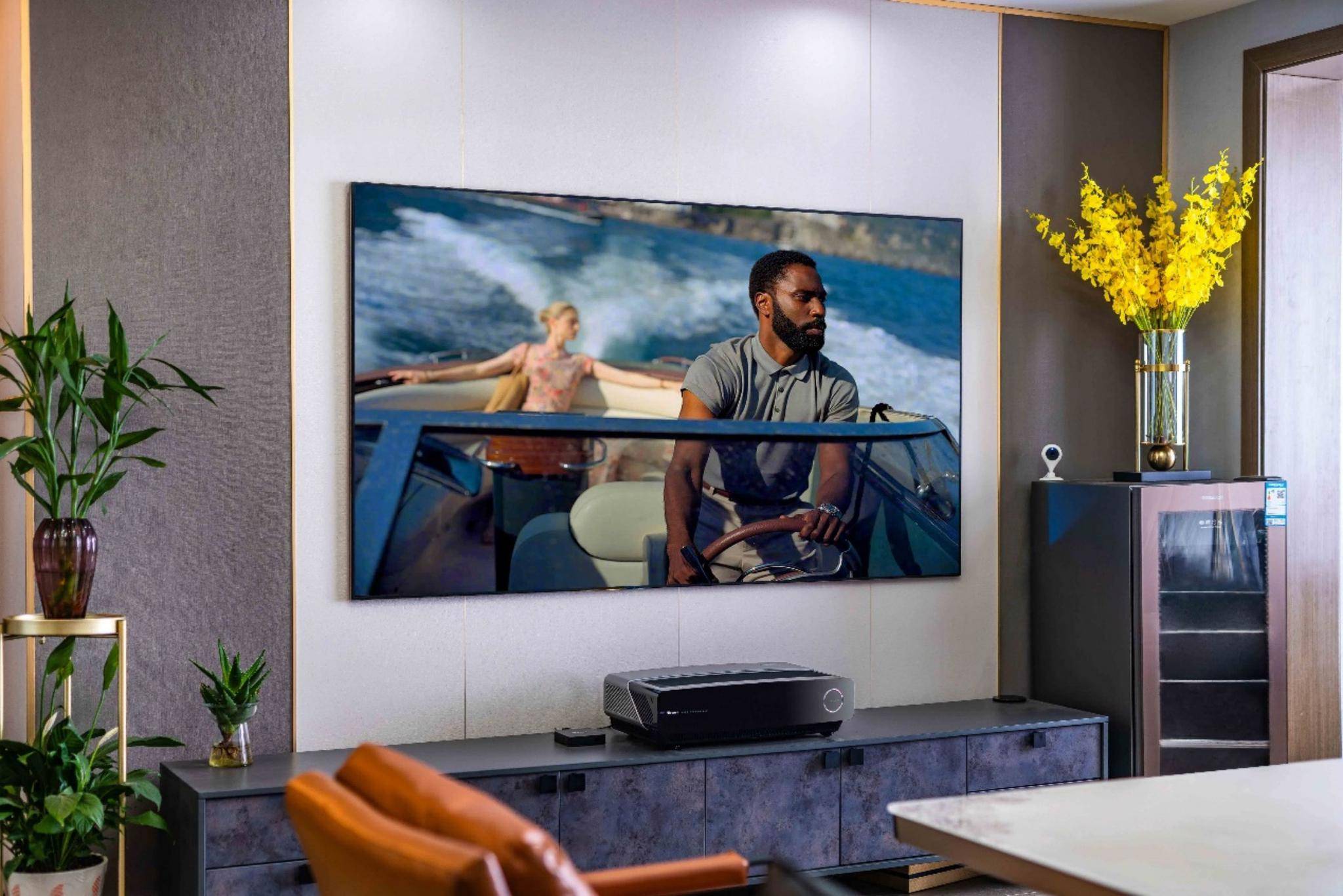 世界显示产业C位的激光电视,正处在由大到强的关键时期-家电圈官网