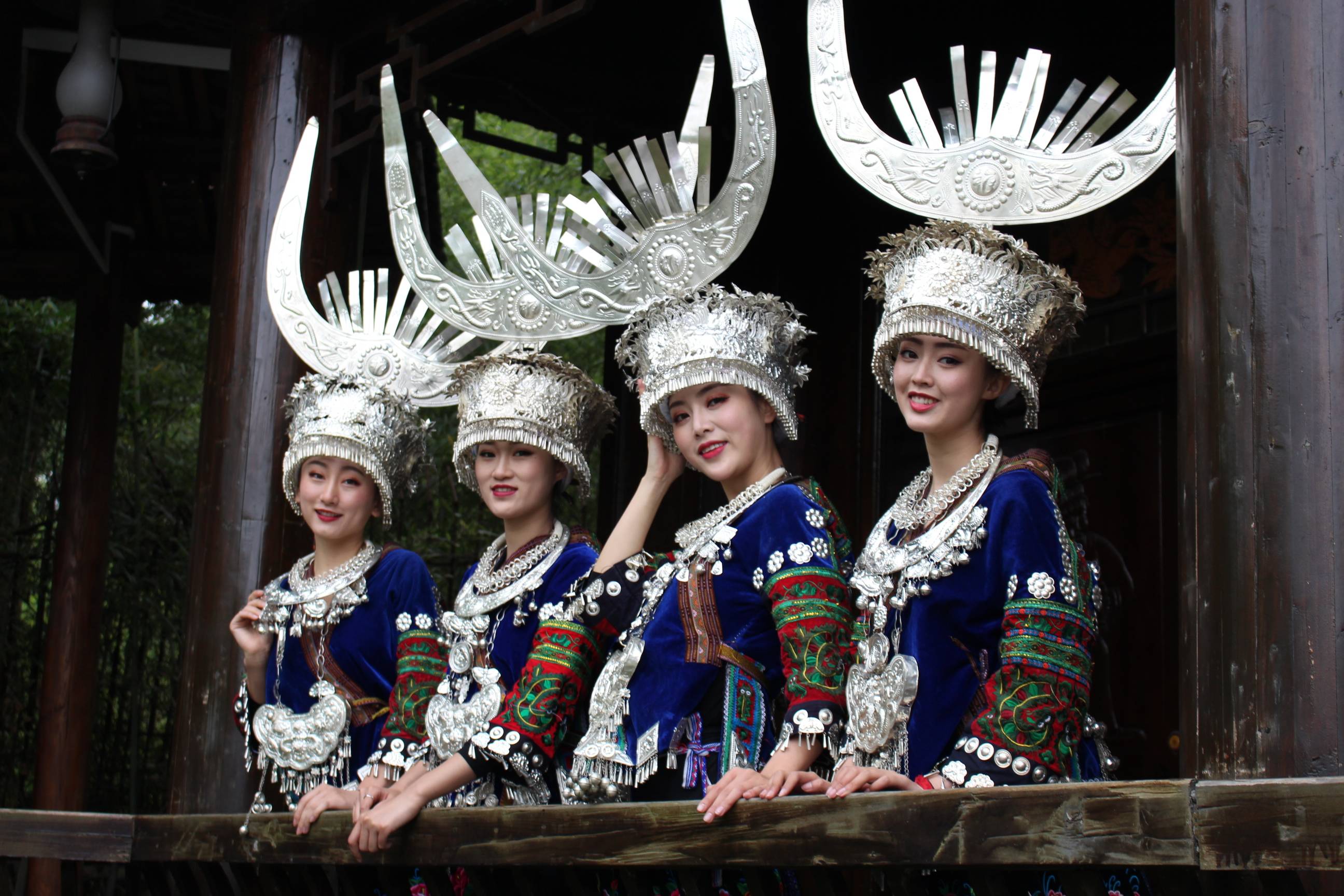 确认过眼神遇上对的人西江千户苗寨的游方爱情