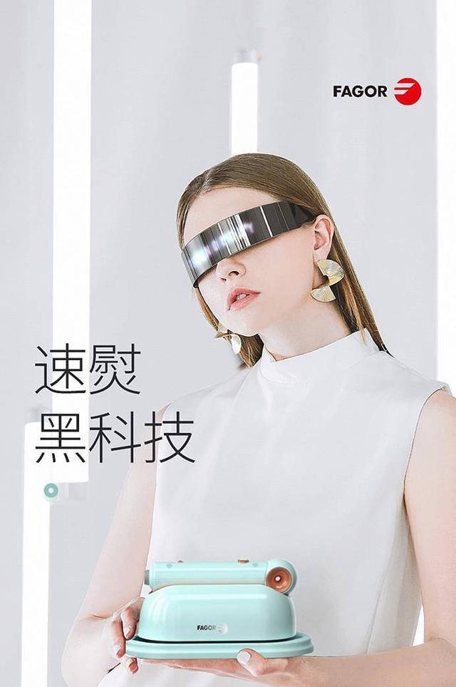 蒸汽|44岁刘敏涛22岁关晓彤,同穿红色长裙,气质女人和女孩子一目了然