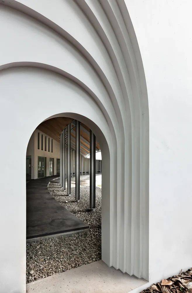 【美华建筑设计】充满包容性的c型结构_空间