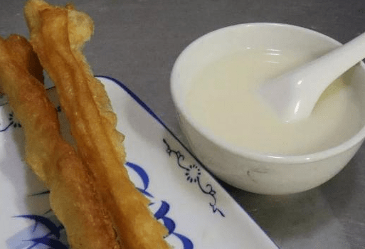 太油|假如给你10万块,以下4种“早餐”选一种吃一年,你选哪个?