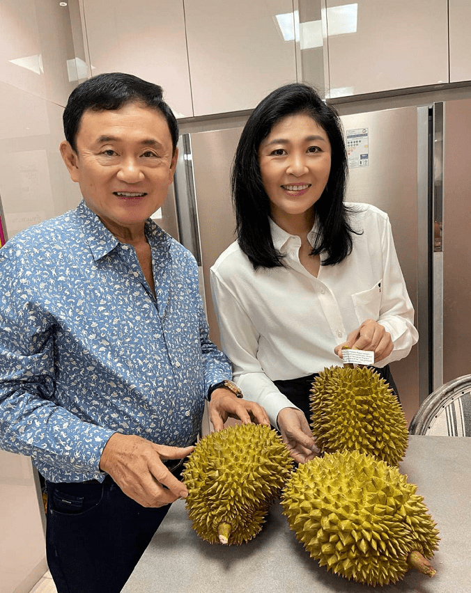 色彩|英拉的基因遗传给外孙女，54岁仍美艳动人，难怪奥巴马都另眼相待