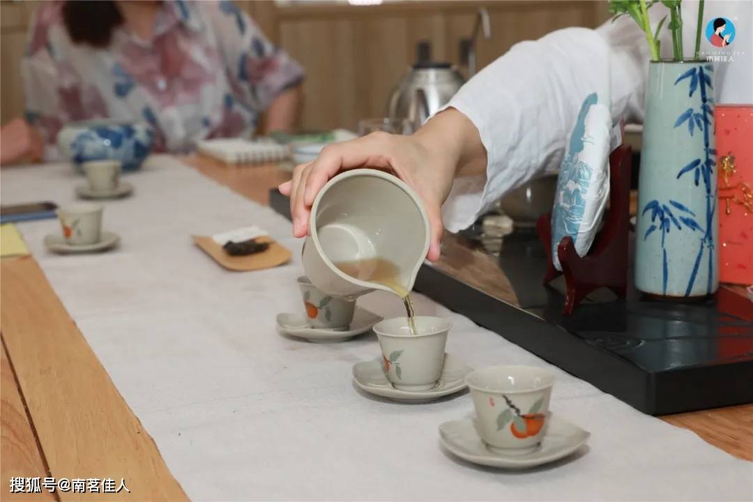 制成的|弯弓古树原料制成的古树春茶和古树白茶，有哪些优势和发展空间？