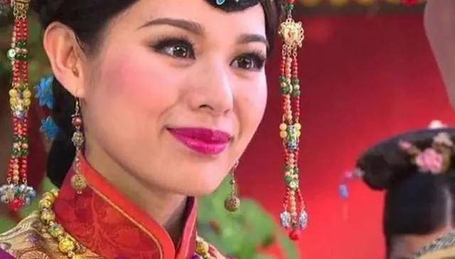 郭夫人|古风妆造博主，只凭一张图就让豆瓣网友惊呼“美的惊心动魄”