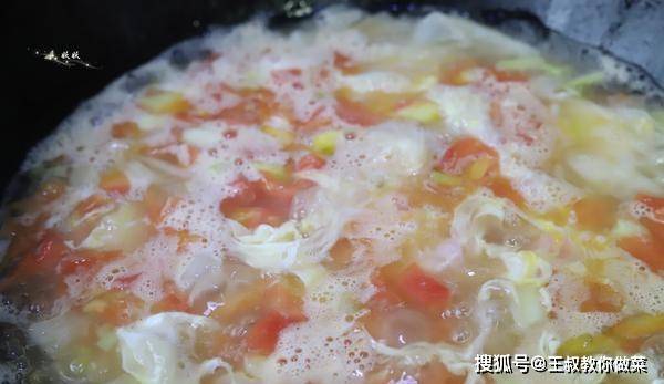 美食|天热不想做饭，我用剩馄饨皮解决孩子的早餐，丰盛营养不输饭店