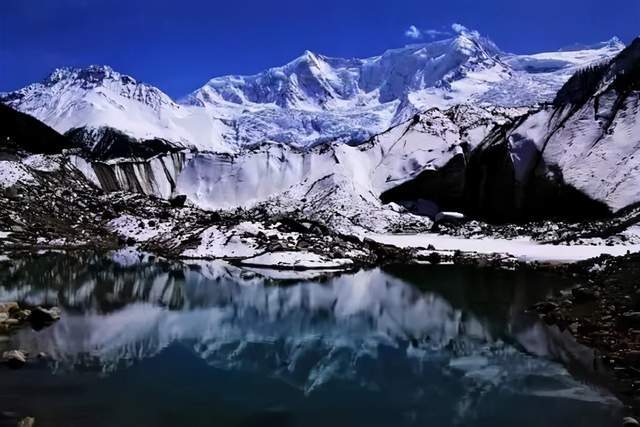 「米堆冰川」雪藏深山的精灵_海拔