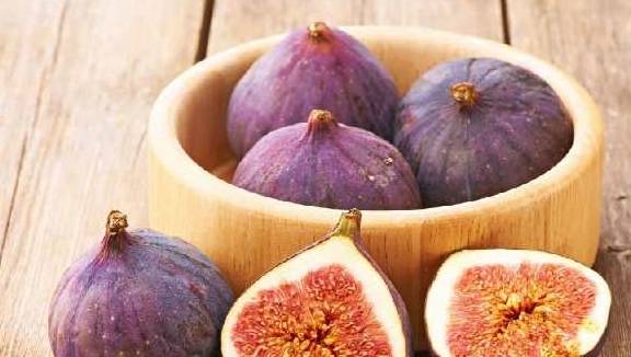 胡萝卜素|癌症最怕的5种碱性零食，告诉爸妈每天吃一点，预防癌症有奇效！