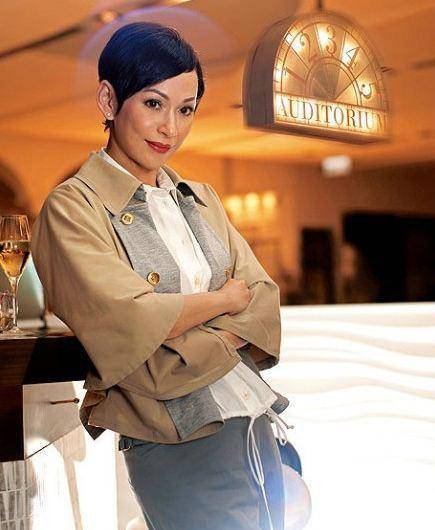 最美时嫁给周润发,息影15年复出赚钱养家,今59岁嫩过刘嘉玲_余安安