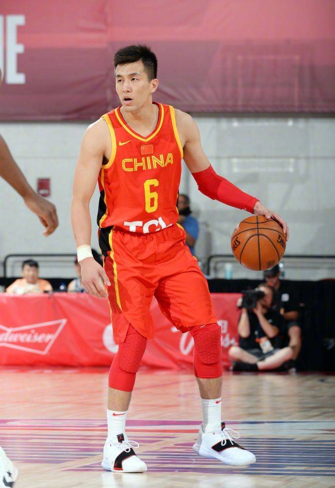 原创名嘴苏群爆猛料姚明篮协为奥运奖牌太拼曾请郭艾伦出山打3对3