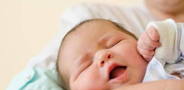 什么|二胎妈妈亲身讲述：怀头胎和二胎反应截然不同，心疼自己