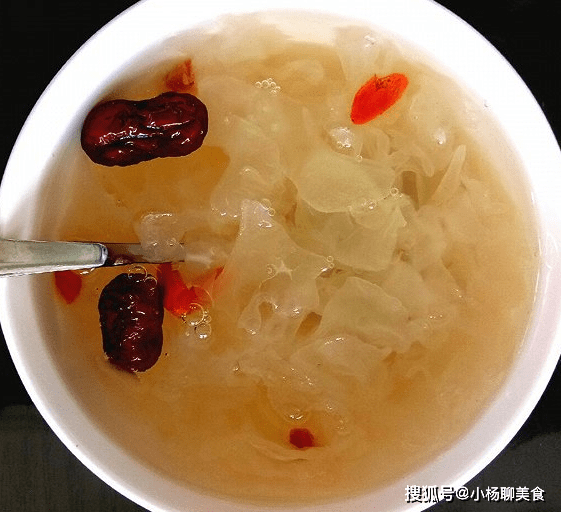 银耳怎么泡出胶率高 a57f8517c7634700a1ec35a31a602e2a.png