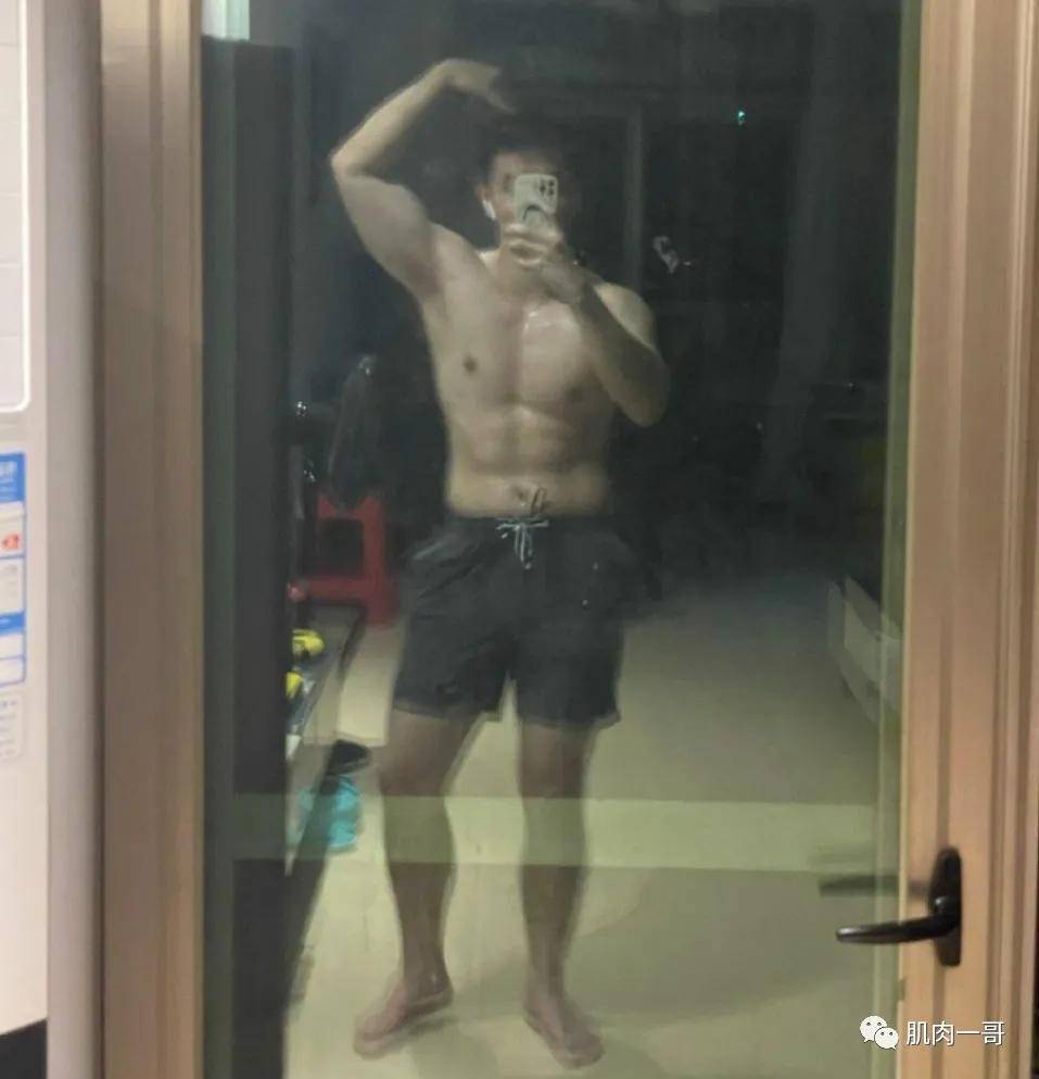 身材|25岁肌肉交警爆红网络，这是什么神仙肉体啊