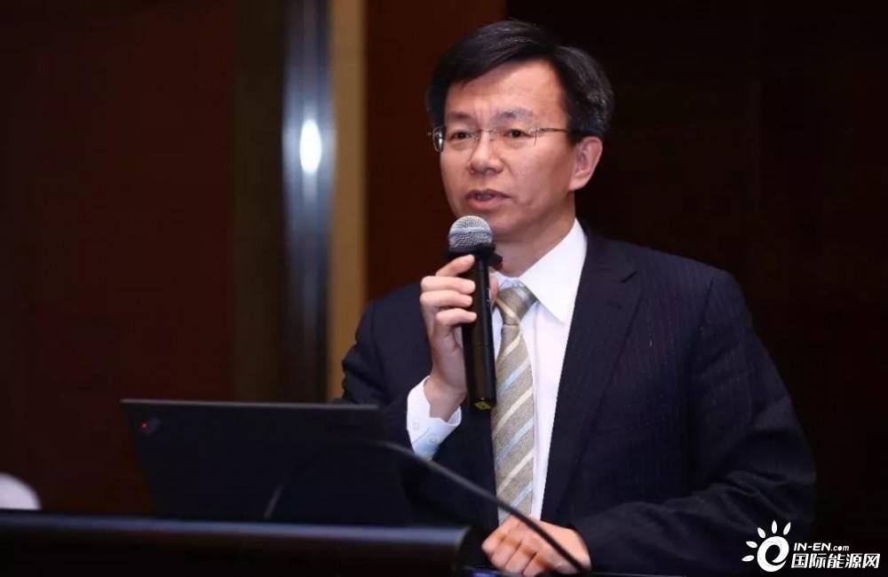 董事会提名李忠军接任!