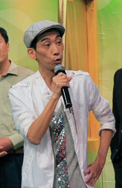 原创因鼻咽癌现听力只剩六成香港艺人张达明直言需定期到医院抽脓水