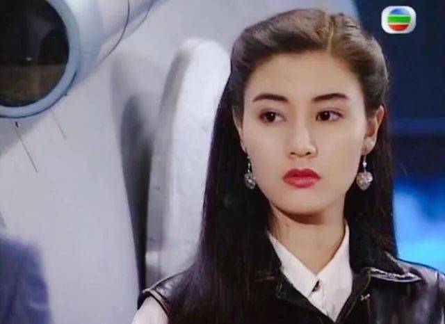李嘉欣|看到章泽天梁洛施的脸，才明白原来富豪的喜好都有迹可循