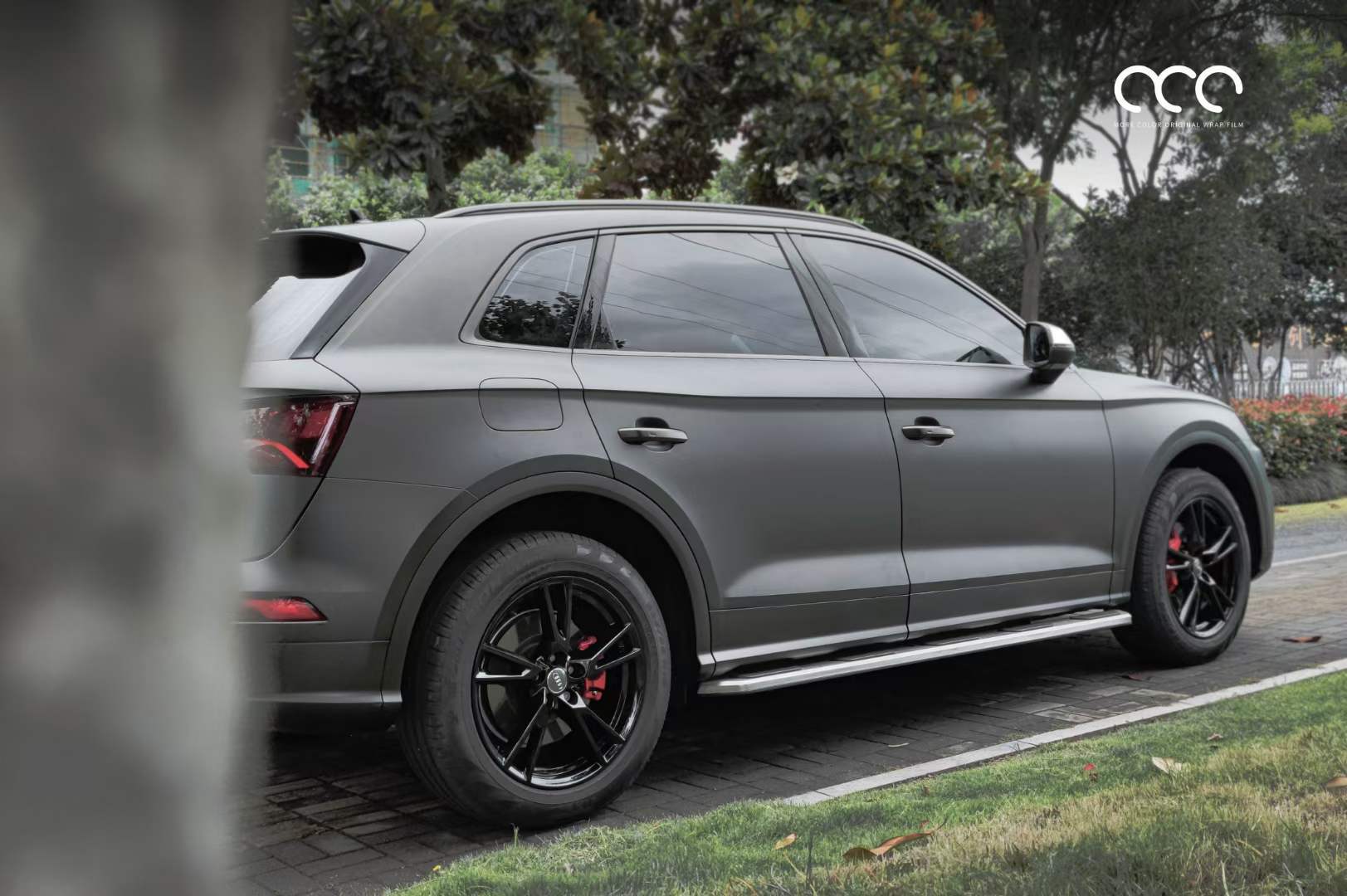 奥迪全车黑化漫彩改色膜亚面重金属黑