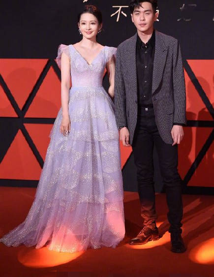 戚薇|今日红毯亮点多!张天爱戚薇李沁玩下衣失踪,江疏影镭射装获最佳