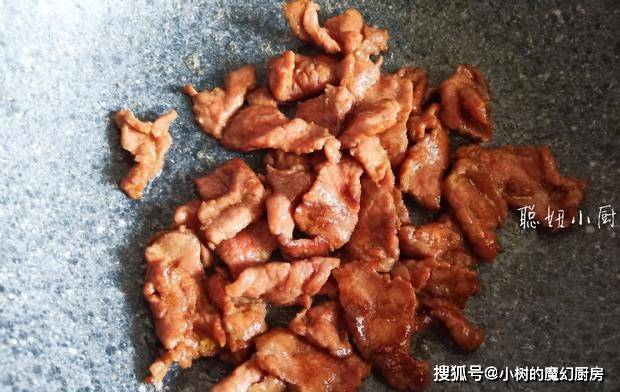 在家怎么做牛肉锅贴好吃 7b429aa1cf874686b6c86bd050d06011.jpeg