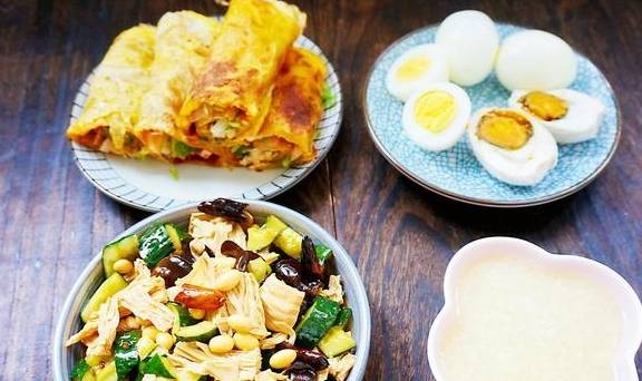 做法|晒晒一家三口的早餐，7天不重样，每天一大桌，做法不难还好吃