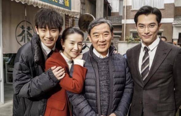 角色|董洁携手张嘉译,新剧造型让人惊艳,一人分饰两角让大家看的过瘾