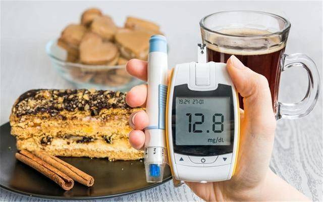 控制|糖尿病患者,应该多喝水还是少喝水?怎么喝水好?听听医生的回答