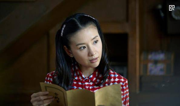 角色|董洁携手张嘉译,新剧造型让人惊艳,一人分饰两角让大家看的过瘾