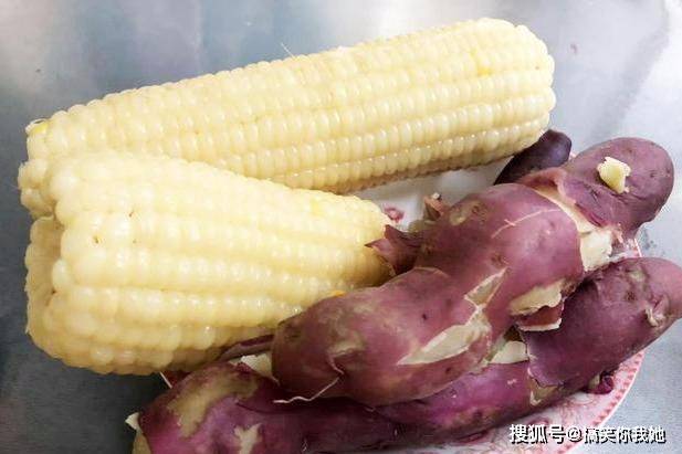 东北|东北人家普通的早餐，三菜一粥，成本10块钱，你看看怎么样？