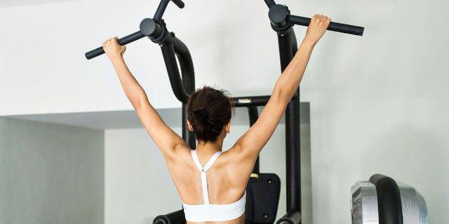 身材|“蜜桃臀”都不算啥，看看刘涛的“括号臀”，美丽不是说说而已