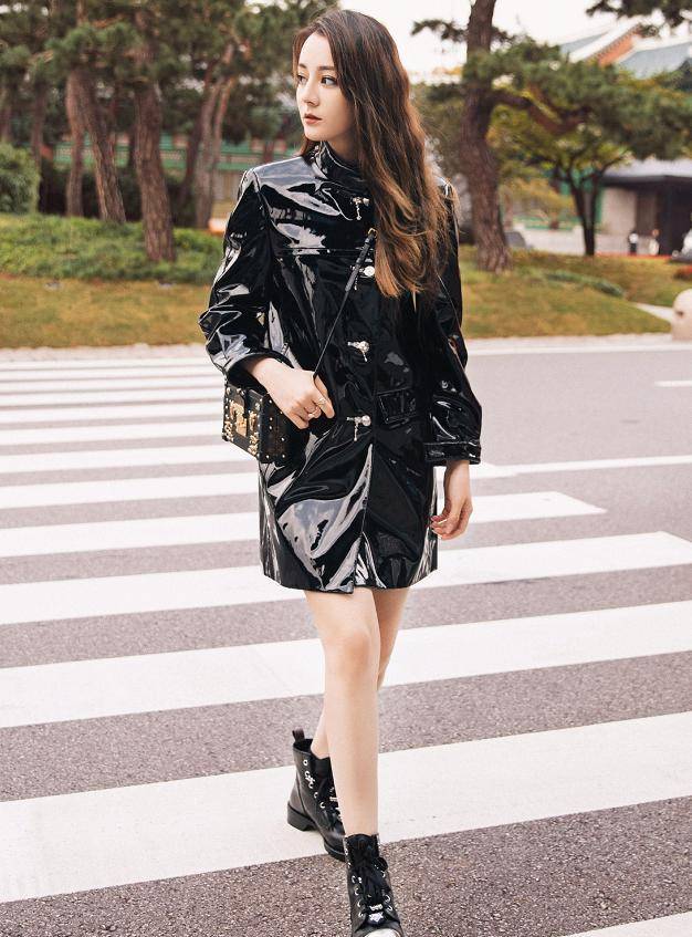 设计|不懂“蝴蝶臀”有何魅力?看热巴穿起修身裙,女生看完都嫉妒