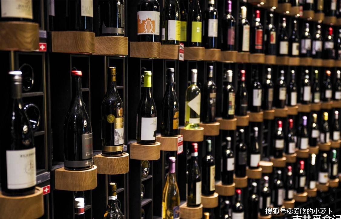 我国|红酒保质期为啥只有10年，过期红酒还能喝吗？品酒师告诉你答案