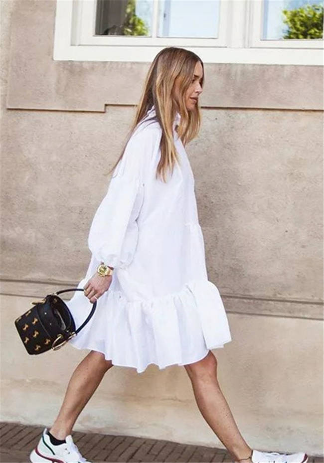 小白|夏季想让心情随风飘扬,连衣裙配小白鞋,时尚舒适又高级