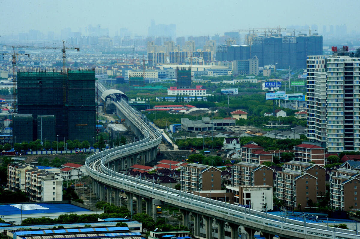 我国gdp吗_上海财大报告:今年中国实际GDP增速约为9.3%