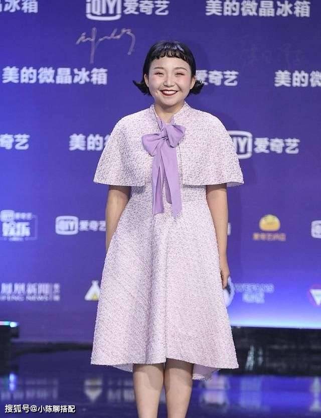 披肩|微胖女生想要穿搭显瘦，多跟辣目洋子学，胖女孩也可以穿得美丽