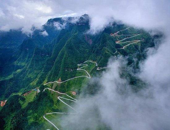 “弯道之王”谁与争锋，第七代伊兰特奔赴重庆秀山平川公路