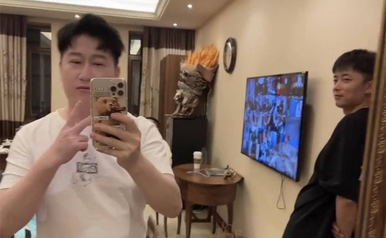 张九南|让一群夜猫子早起工作,为了团综的录制,德云男团早起状态不佳