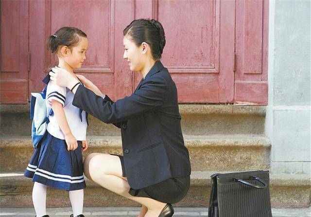 独立|幼儿园老师坦言：第一天上幼儿园不哭的孩子，大都出自这些类家庭