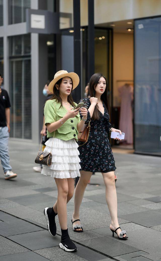 时尚|帽子不仅可以防晒，还是时尚的好“助手”，百搭又有潮流感
